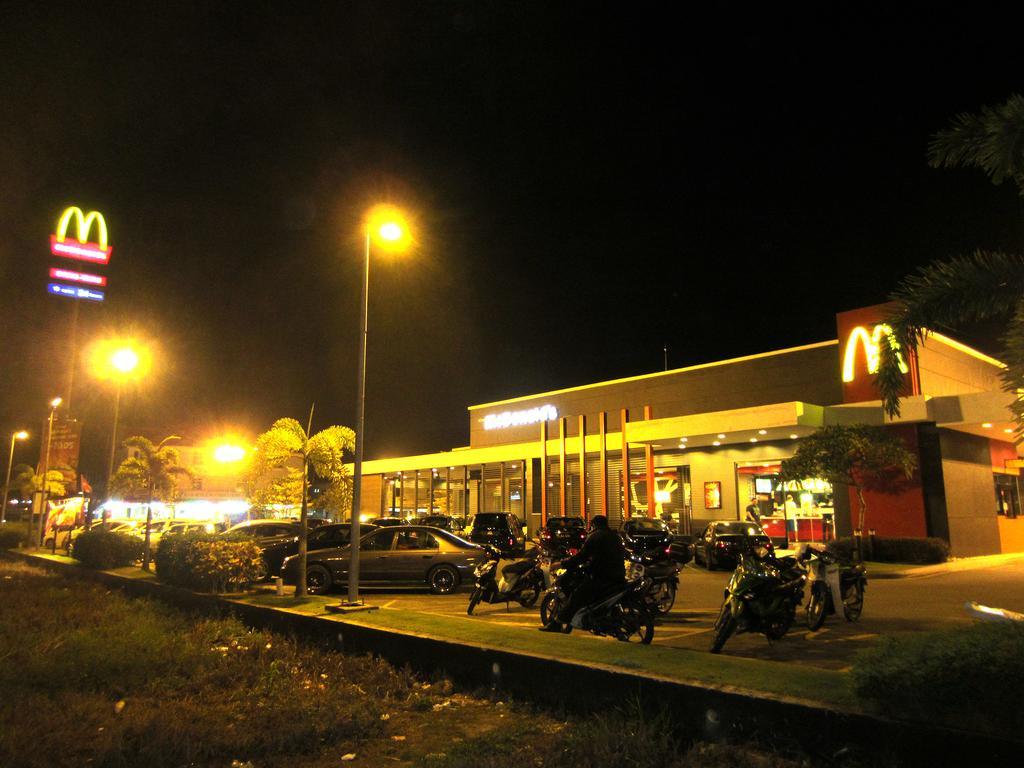 Rg Grand Hotel Batu Pahat Εξωτερικό φωτογραφία