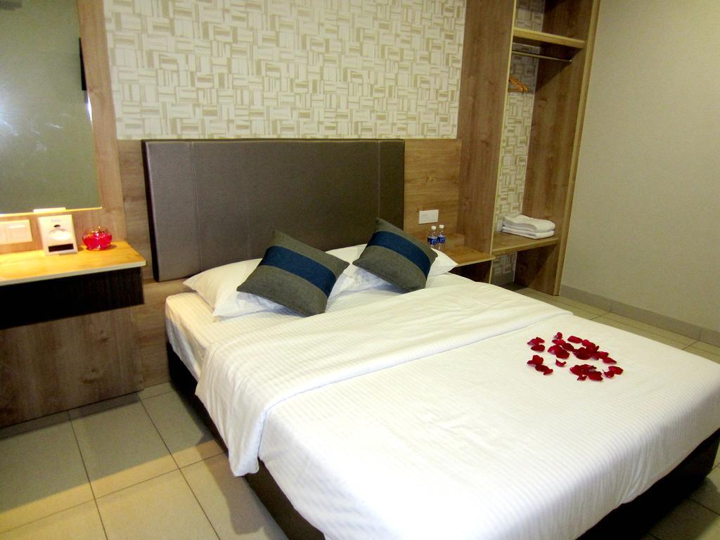 Rg Grand Hotel Batu Pahat Εξωτερικό φωτογραφία